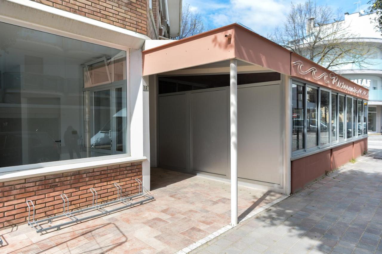 Ferienwohnung Monolocale Ombrellone Incluso Lignano Sabbiadoro Exterior foto
